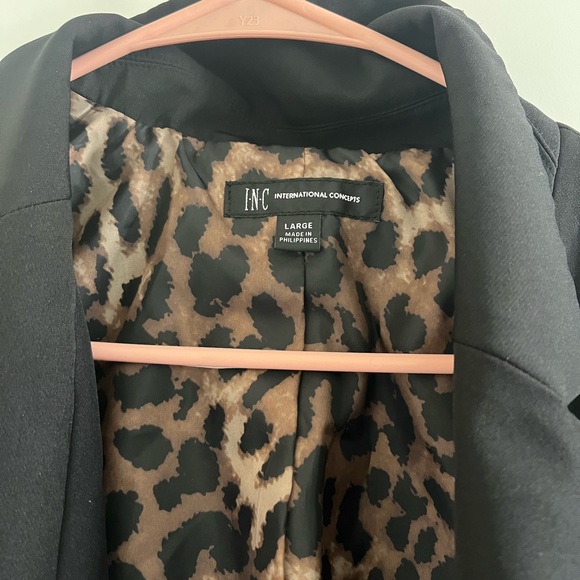 INC black blazer with leopard interior and accent - Picture 2 of 3